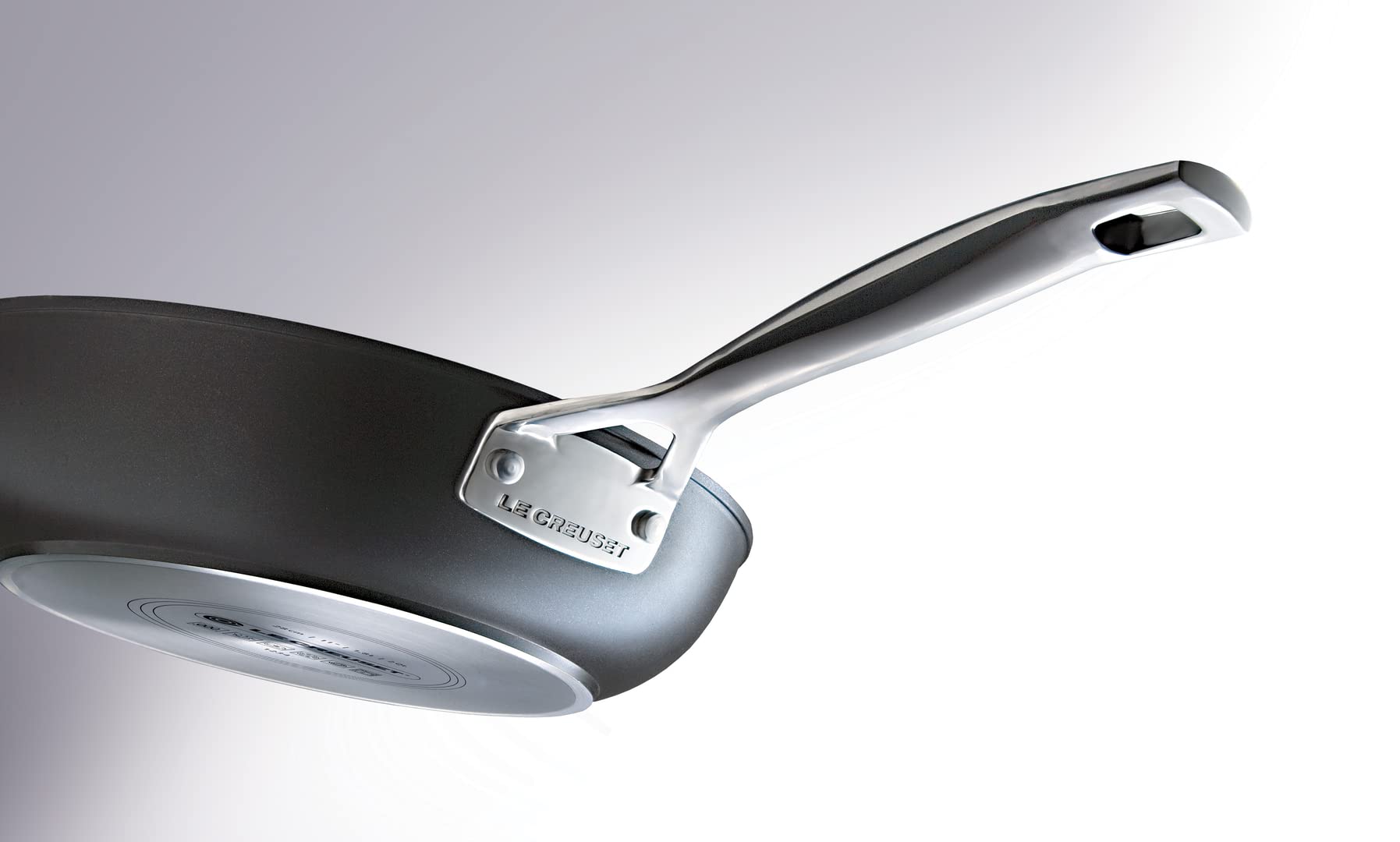 le-creuset-sauteuse-aluminium-forg-anti-adh-sive-28-cm-anthracite image 6
