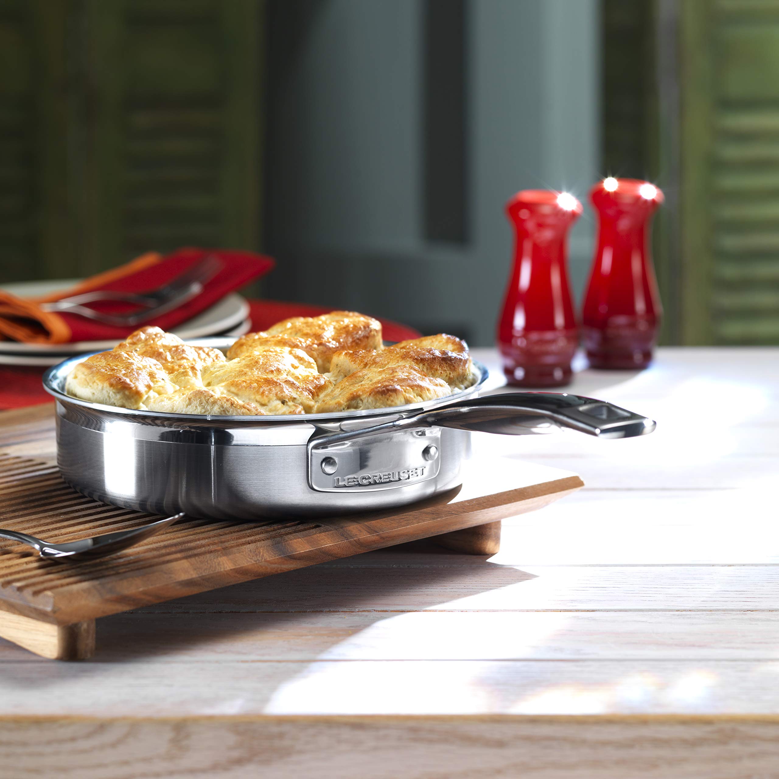le-creuset-sauteuse-3-ply-inox-24-cm-avec-couvercle-argent image 2