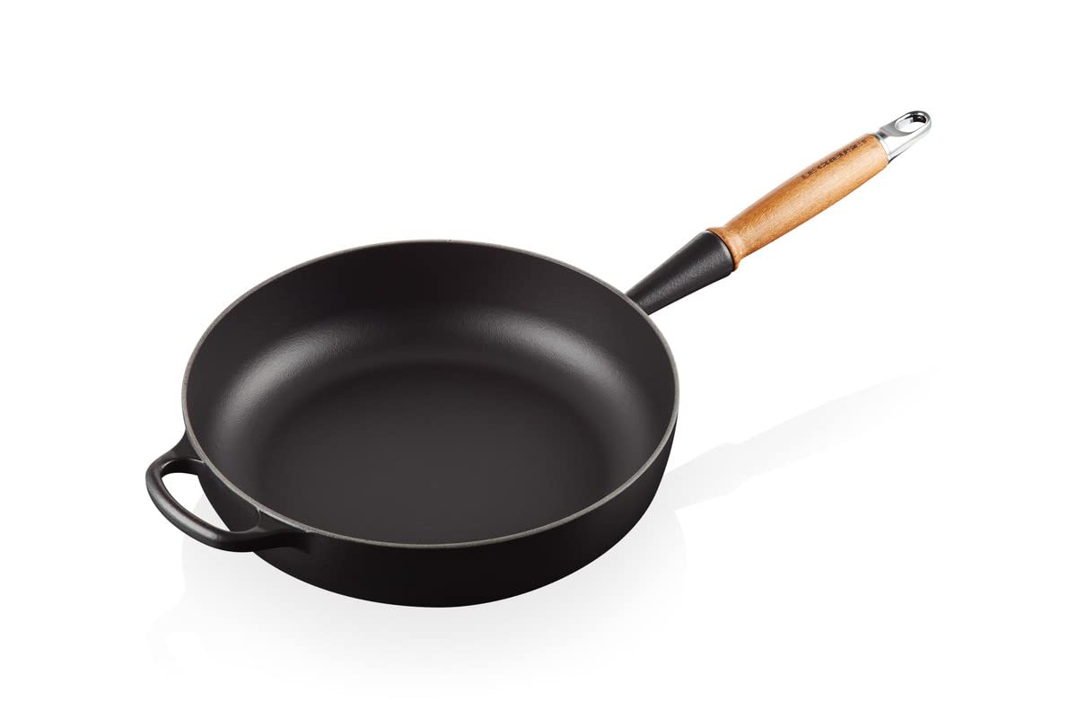 le-creuset-sauteuse-en-fonte-maill-e-28-cm-3-6-l-volcanique-poign-e-bois image 7