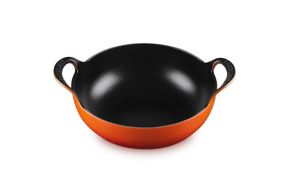 le-creuset-plat-balti-en-fonte-maill-e-24-cm-2-7-l-volcanique image 1