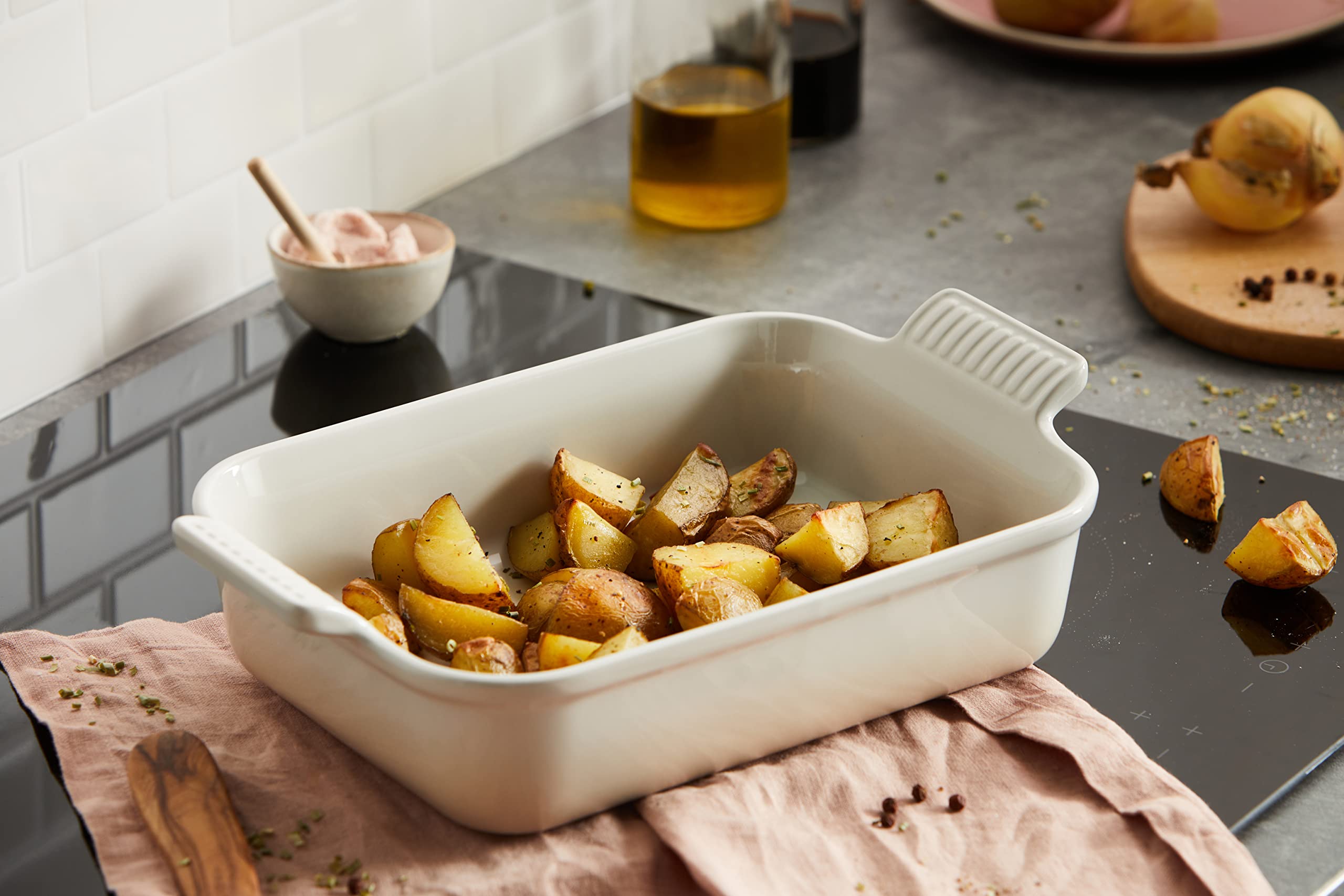 le-creuset-h-ritage-plat-rectangulaire-en-c-ramique-26-cm-2-4-l-meringue image 2