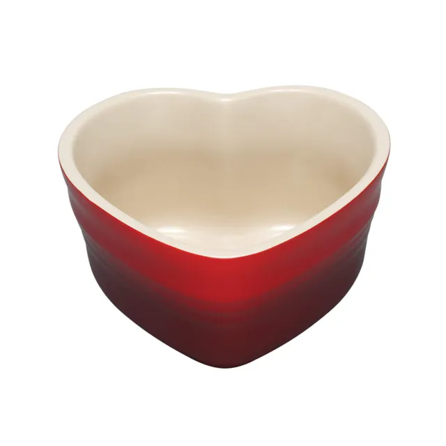 le-creuset-cocotte-en-forme-de-c-ur-c-ramique-300-ml-cerise image 1