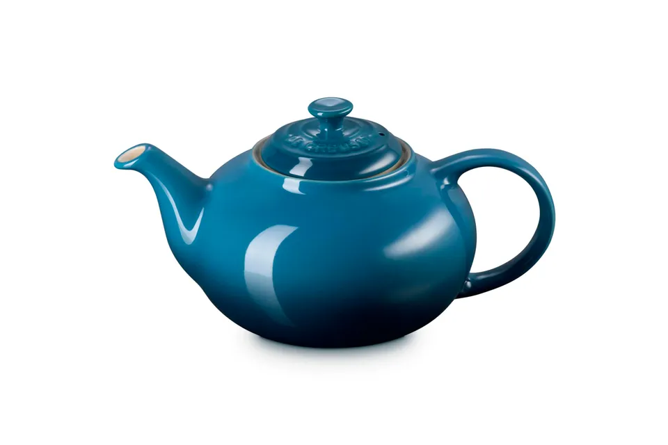 le-creuset-th-i-re-classique-ronde-en-c-ramique-1-3-l-deep-teal image 1