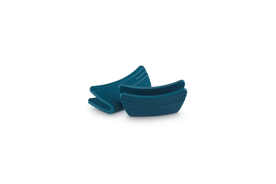 le-creuset-set-de-2-poign-es-silicone-deep-teal image 1