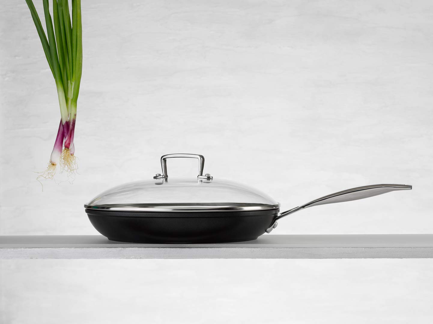 le-creuset-po-le-anti-adh-rente-forg-e-20-cm-anthracite image 5