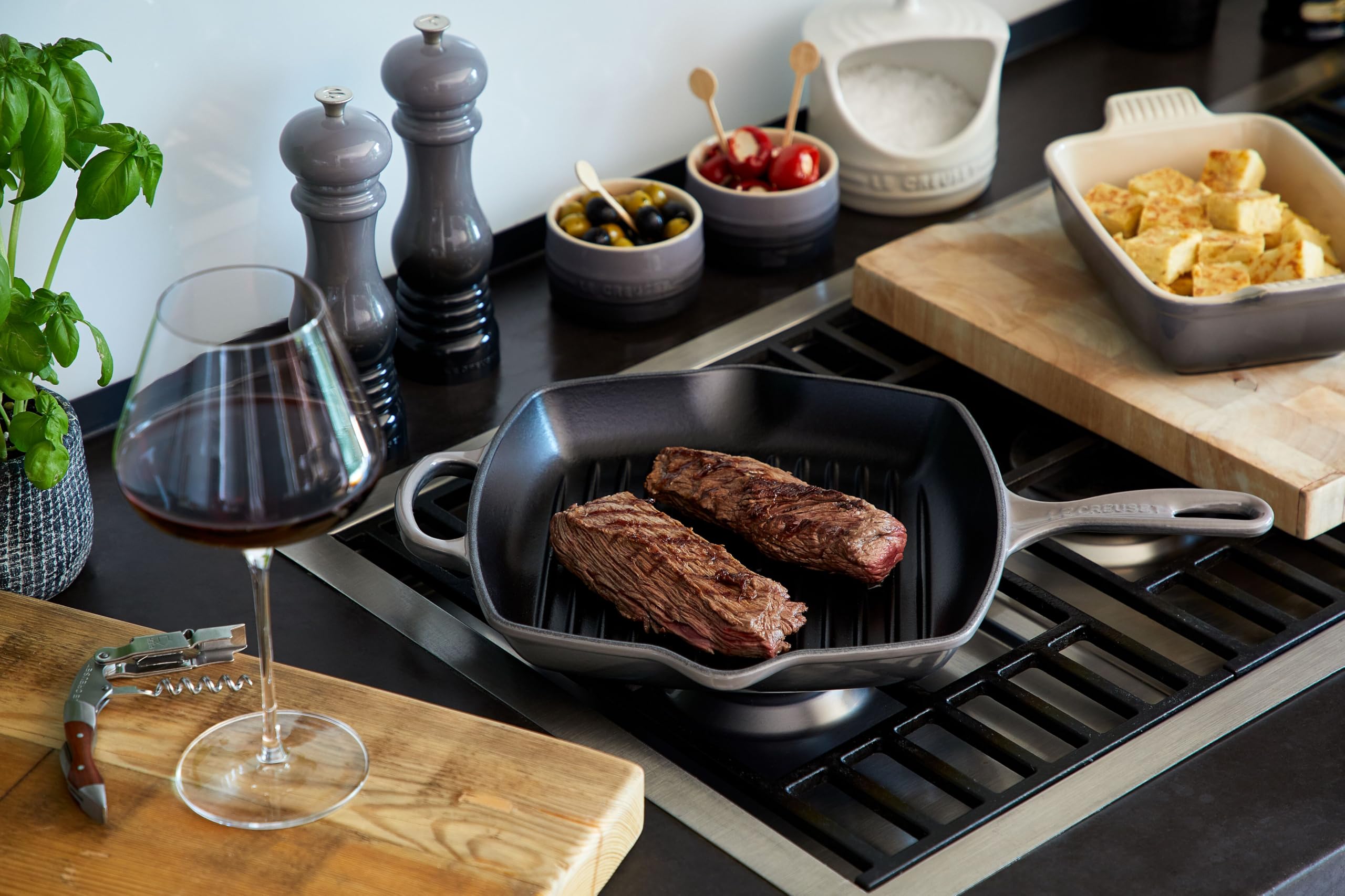le-creuset-skillet-gril-carr-fonte-maill-e-26-cm-volcanique image 8