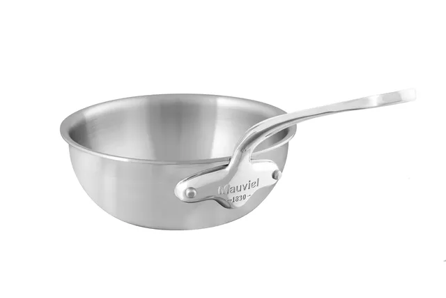 mauviel-m-urban-sauteuse-vas-e-bomb-e-inox-24-cm image 1