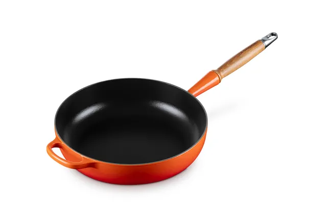 le-creuset-sauteuse-en-fonte-maill-e-28-cm-3-6-l-volcanique-poign-e-bois image 1