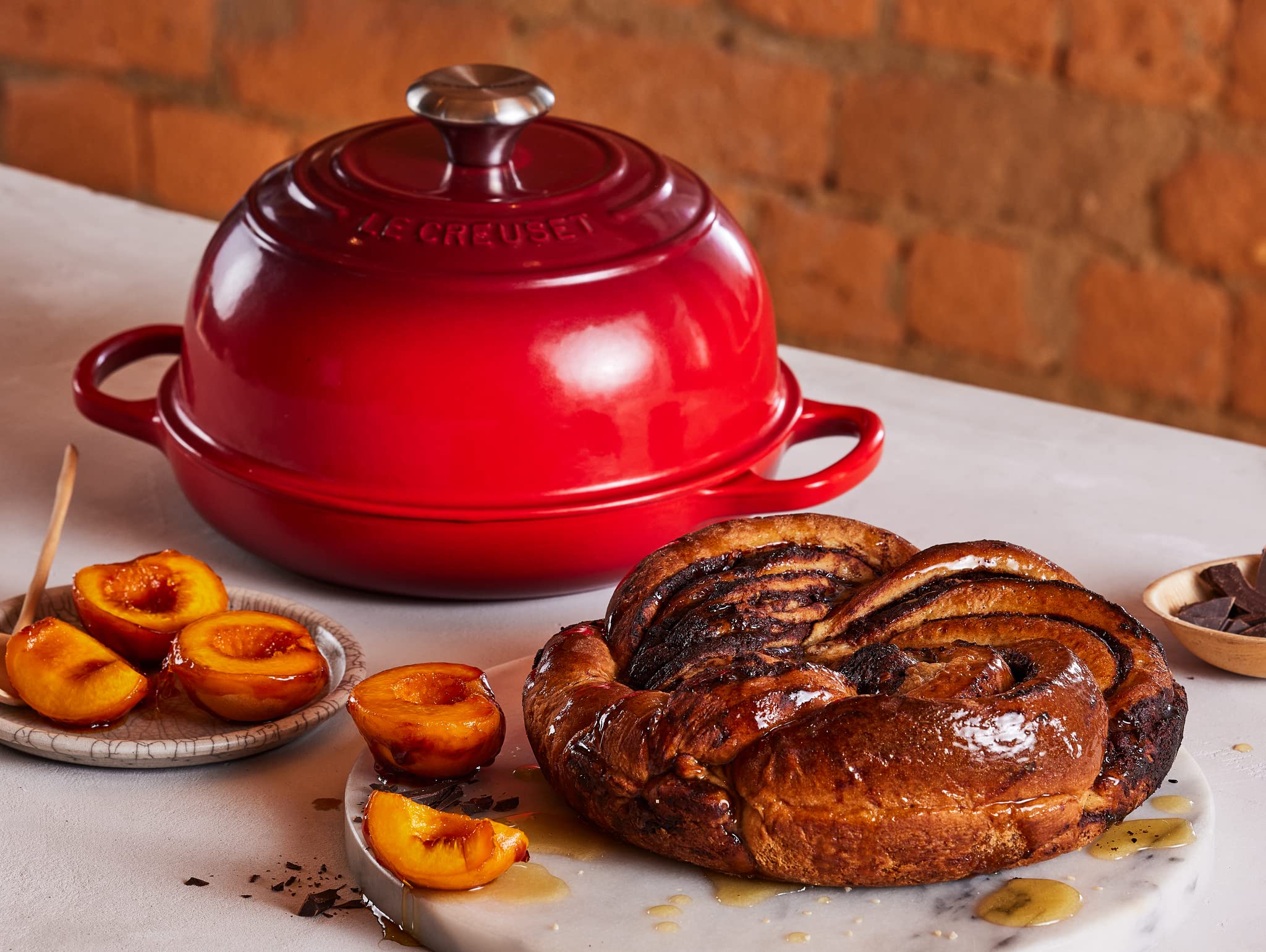 le-creuset-four-pain-signature-fonte-maill-e-24-cm-cerise image 7