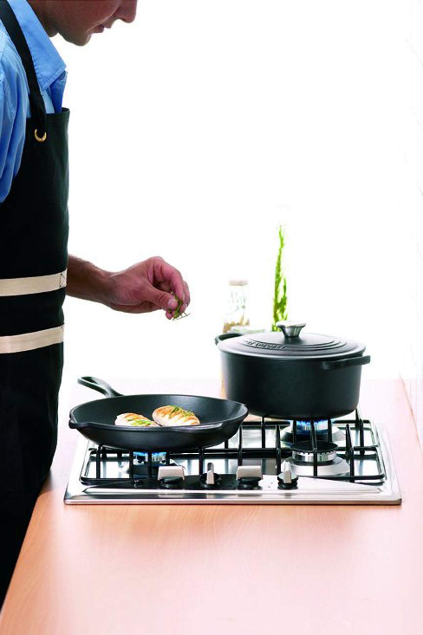 le-creuset-tablier-chef-100-coton-avec-poches-cerise-taille-unique image 6